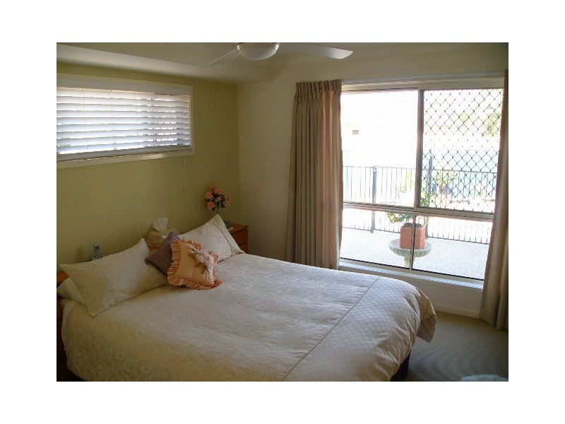 98 Brokenwood Circuit, Tingalpa QLD 4173