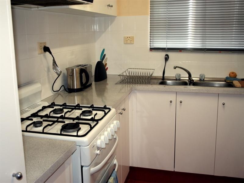 8/127 Wynnum Esplanade, Wynnum QLD 4178
