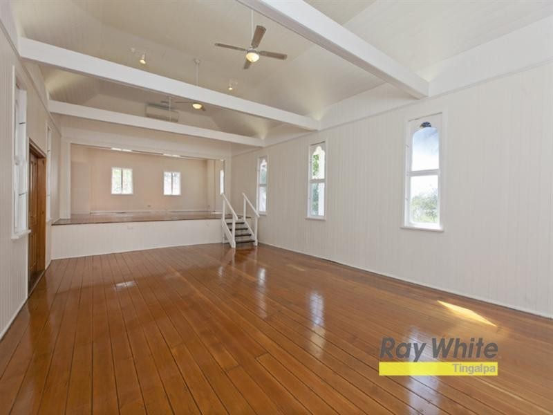 95 Kianawah Road, Wynnum West QLD 4178