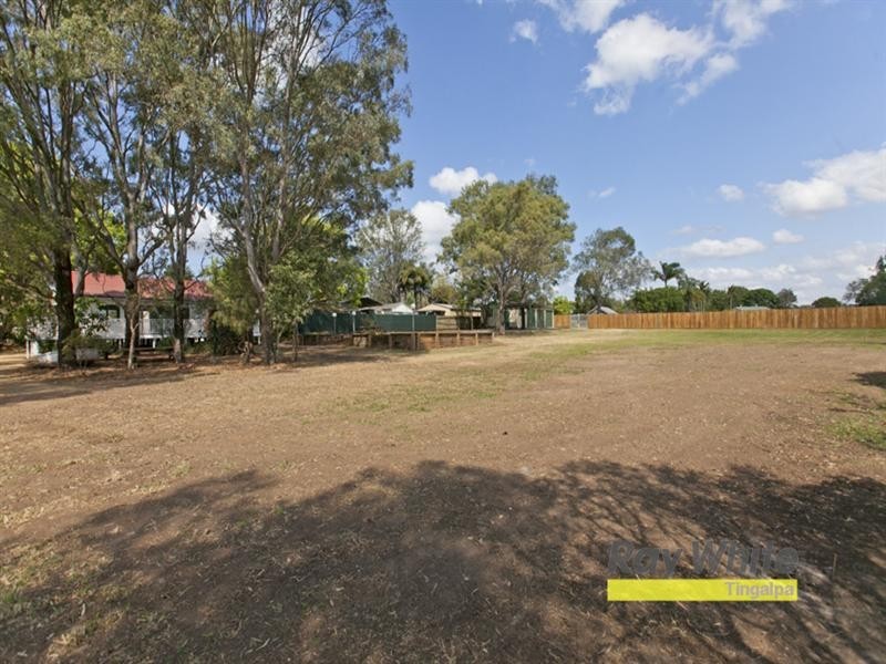 95 Kianawah Road, Wynnum West QLD 4178