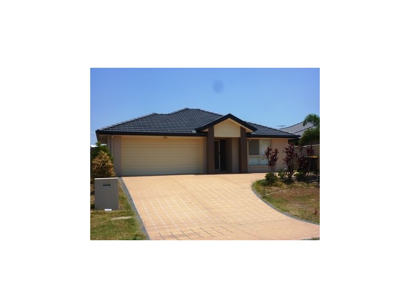 6 Sasha Street, Wynnum West QLD 4178