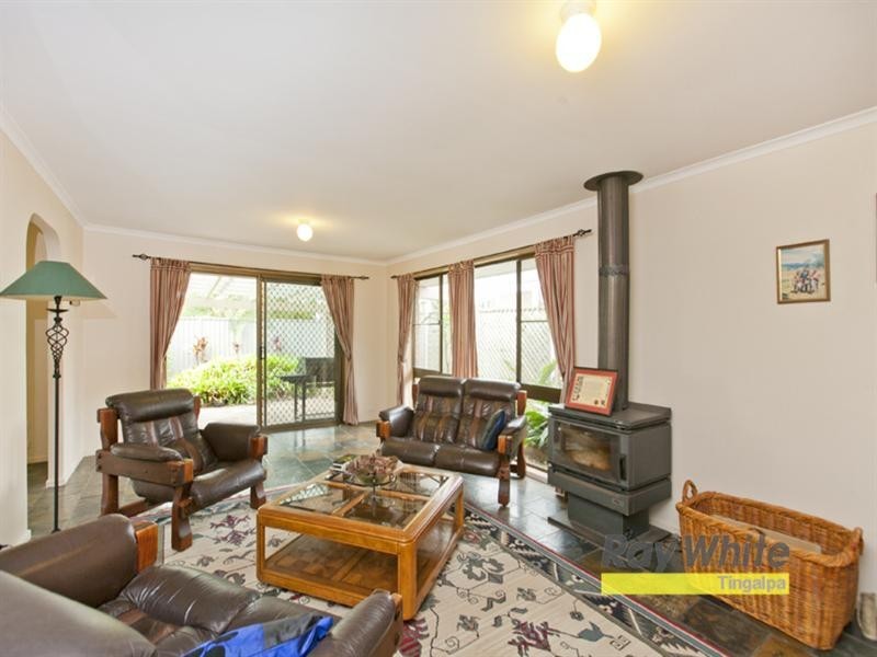 34 Burstall Avenue, Belmont QLD 4153