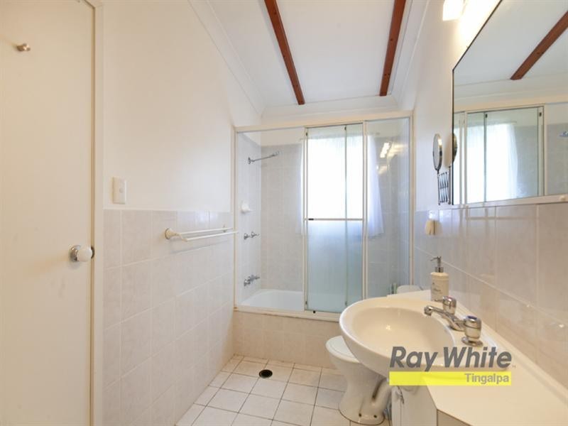11 Castlerea Street, Tingalpa QLD 4173