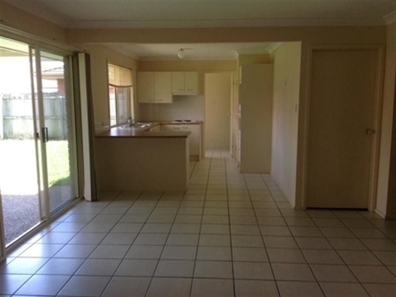 53 Manettia, Wynnum West QLD 4178