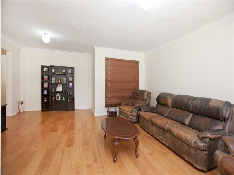 4 Oberon Esplanade, Hemmant QLD 4174