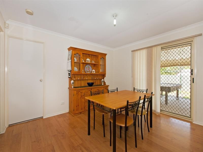 4 Oberon Esplanade, Hemmant QLD 4174