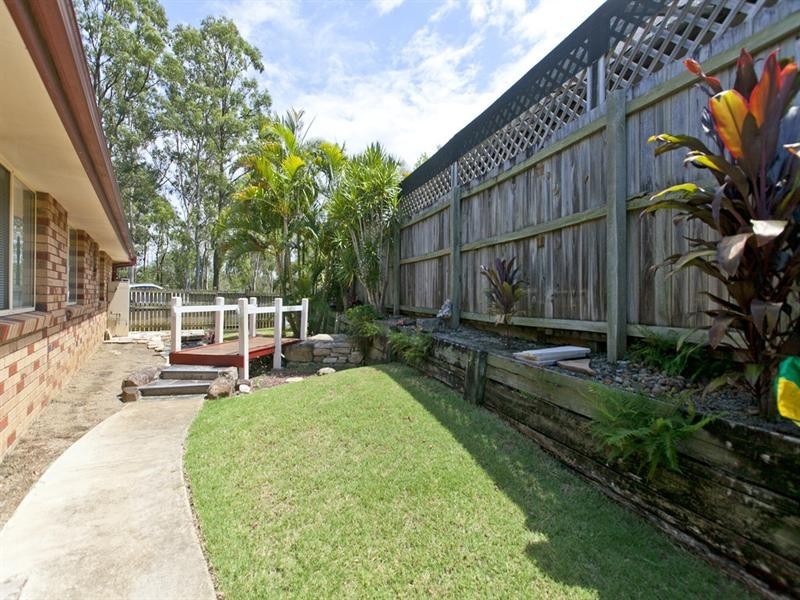4 Oberon Esplanade, Hemmant QLD 4174