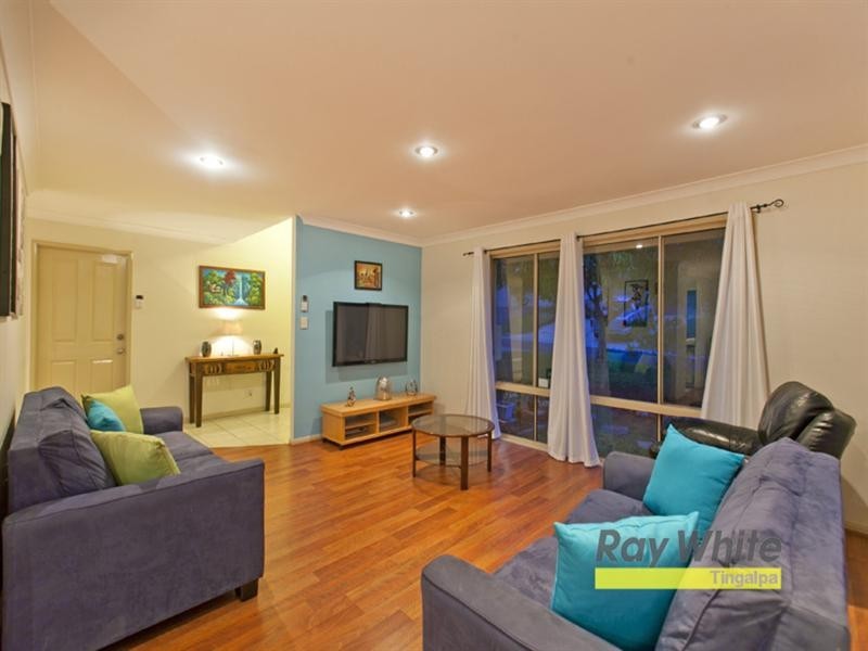 2 Ashcroft Close, Wakerley QLD 4154