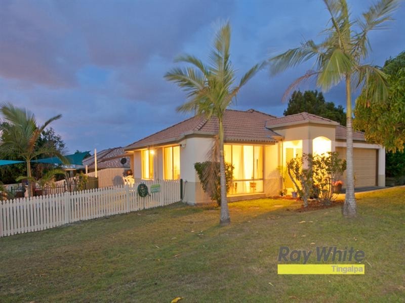 2 Ashcroft Close, Wakerley QLD 4154