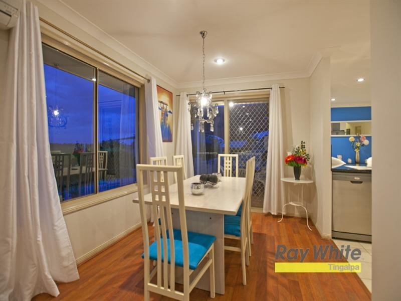 2 Ashcroft Close, Wakerley QLD 4154