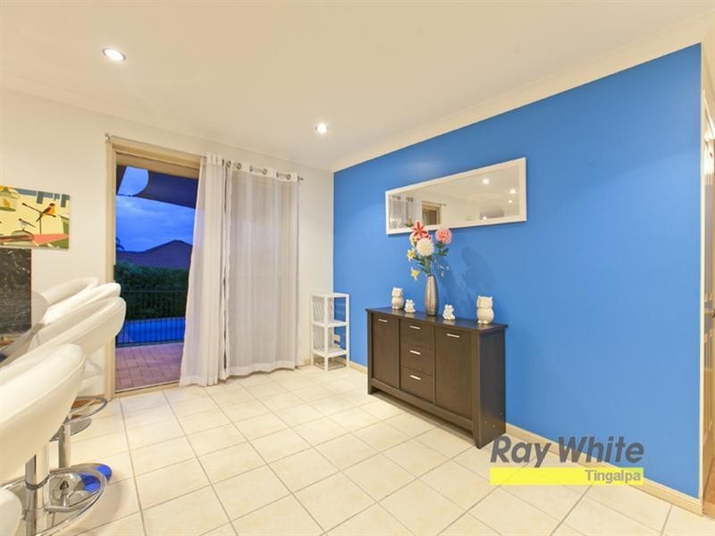 2 Ashcroft Close, Wakerley QLD 4154