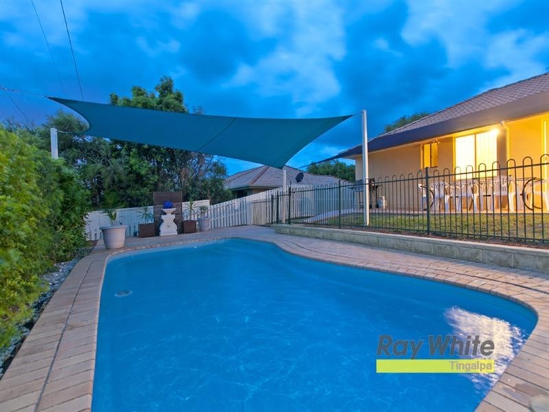 2 Ashcroft Close, Wakerley QLD 4154