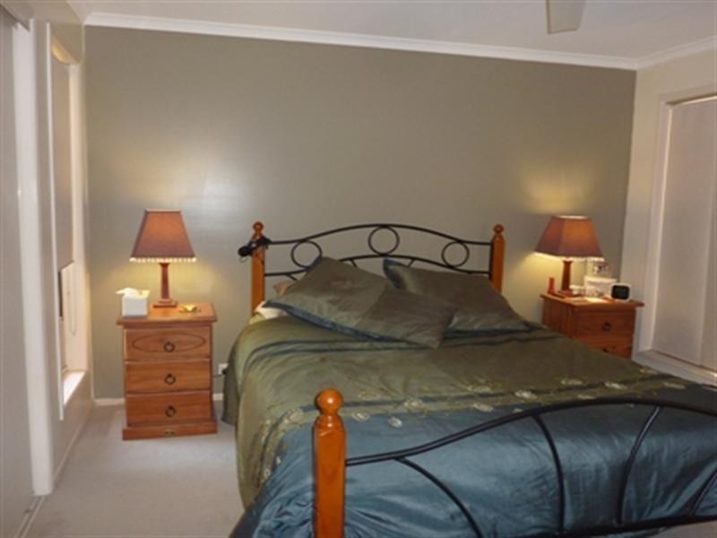 8 Magdalene Street, Wynnum West QLD 4178