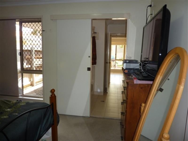 8 Magdalene Street, Wynnum West QLD 4178