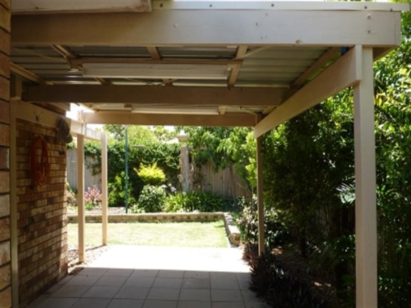 8 Magdalene Street, Wynnum West QLD 4178