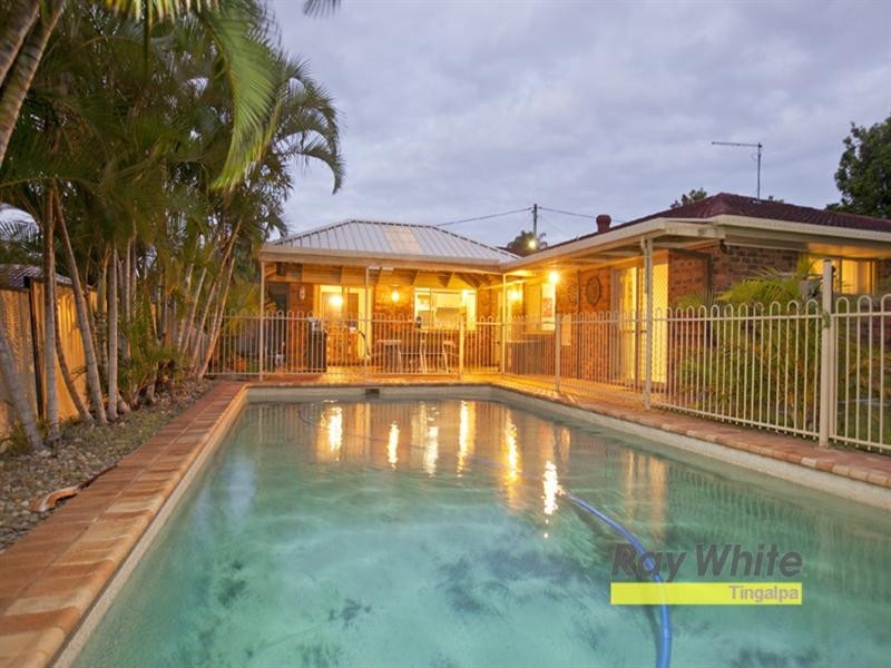 2 Rosehill Close, Capalaba QLD 4157