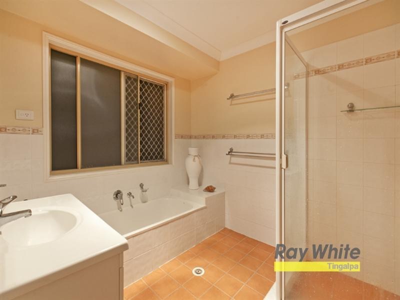 2 Rosehill Close, Capalaba QLD 4157