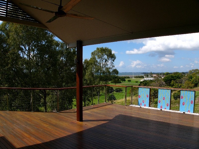 50 Saunders Place, Wynnum QLD 4178