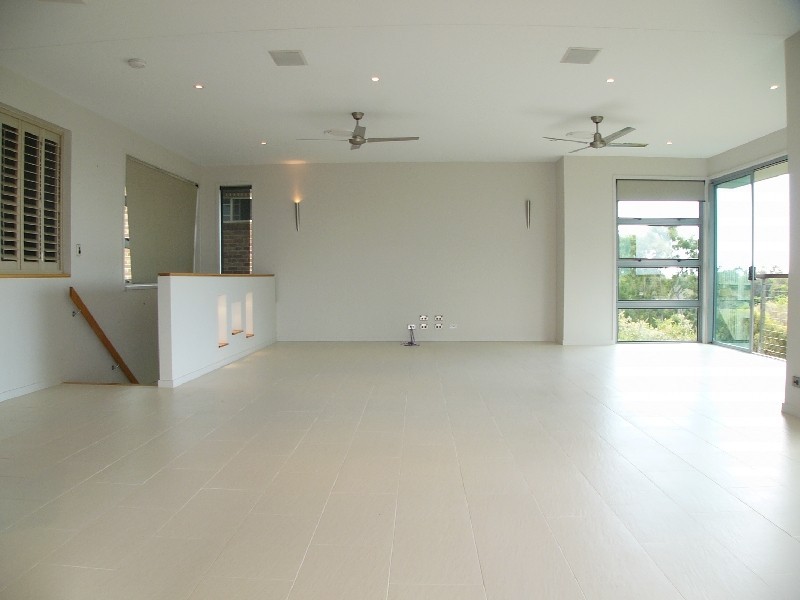 50 Saunders Place, Wynnum QLD 4178