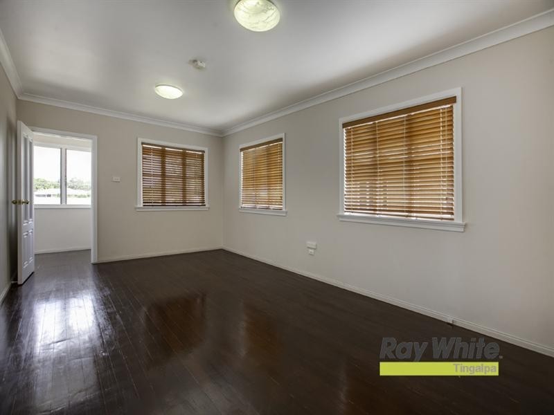 18 Crawford, Wynnum West QLD 4178