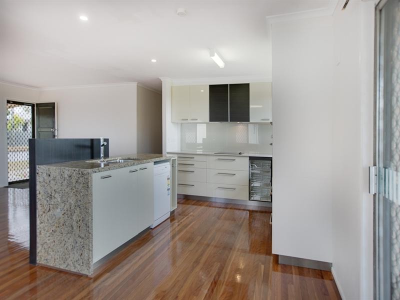 102 Ives Street, Murarrie QLD 4172