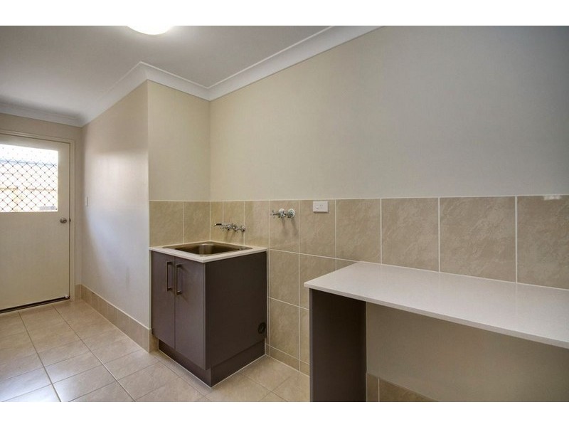 66 Schooner Circuit, Manly West QLD 4179