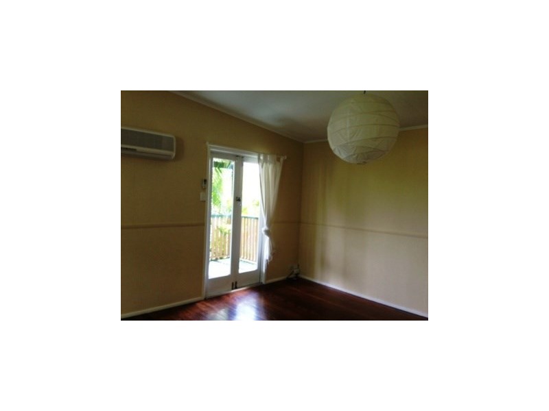 11 Arakurta Street, Lota QLD 4179