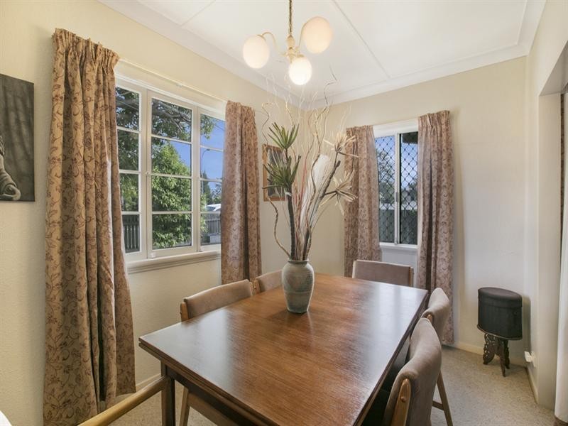 2103 Wynnum Road, Wynnum West QLD 4178