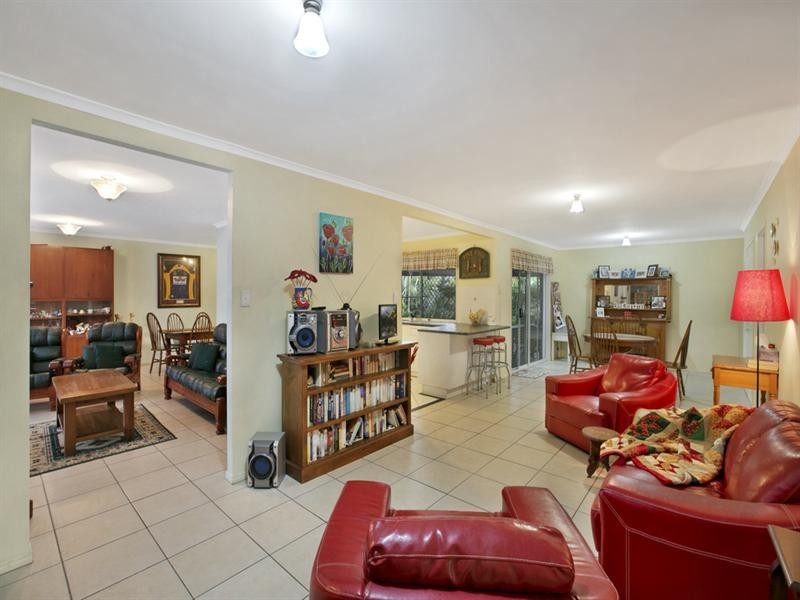 32 Trevally Crescent, Manly West QLD 4179