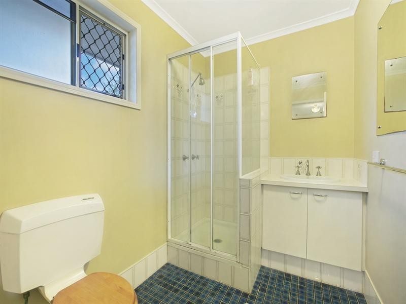 32 Trevally Crescent, Manly West QLD 4179
