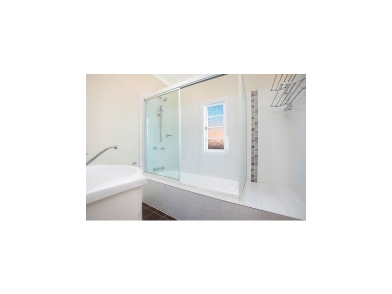 7 Allen Street, Wynnum QLD 4178