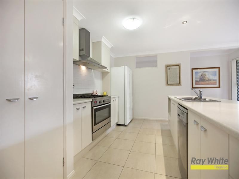 51 Higgs Circuit, Wynnum West QLD 4178