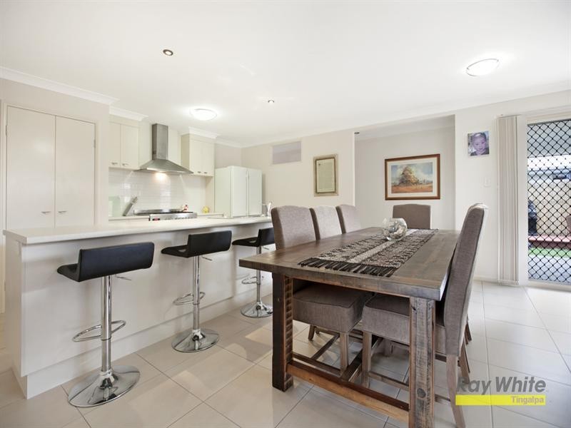 51 Higgs Circuit, Wynnum West QLD 4178