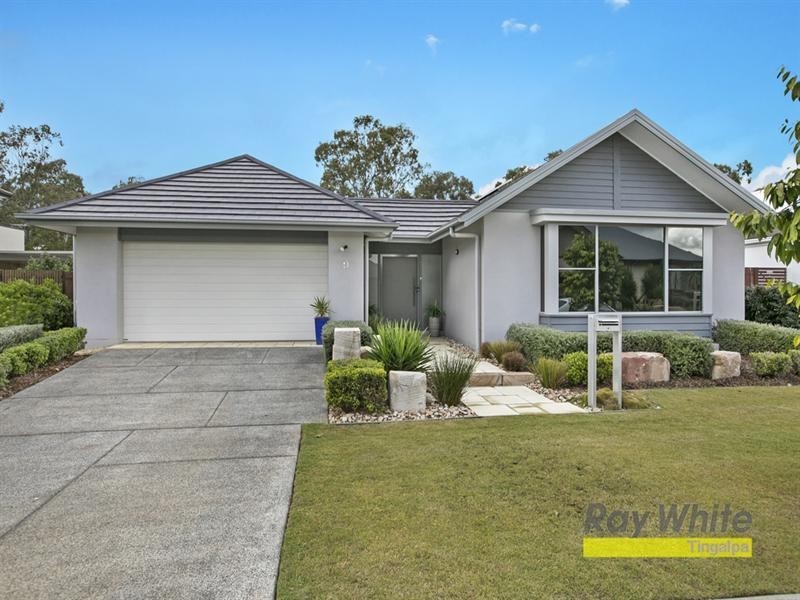 11 Thomson Place, Wakerley QLD 4154