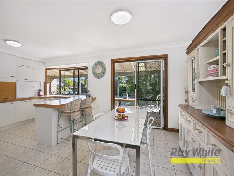 9 Croft Court, Carindale QLD 4152