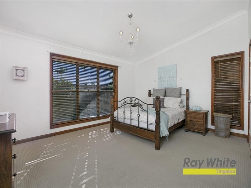 9 Croft Court, Carindale QLD 4152