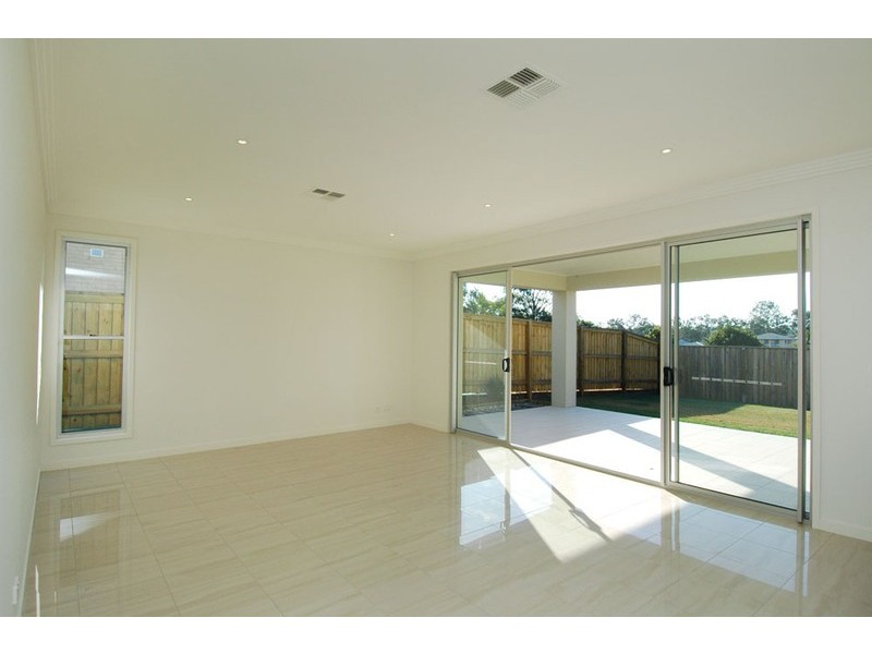 43 Gumdale Street, Wakerley QLD 4154