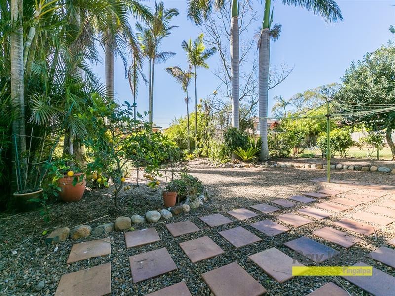 16 Barbara Street, Manly West QLD 4179