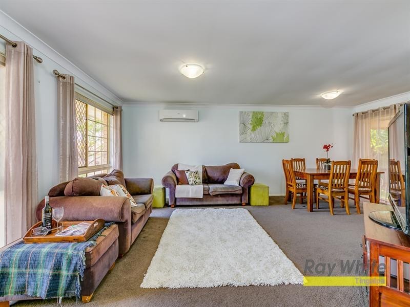 35 TREVALLY Crescent, Manly West QLD 4179