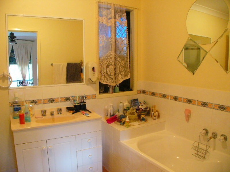 172 Torquay Cresent, Tingalpa QLD 4173