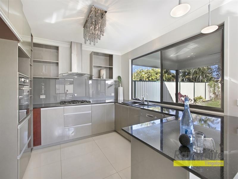 28a Youngs Road, Hemmant QLD 4174
