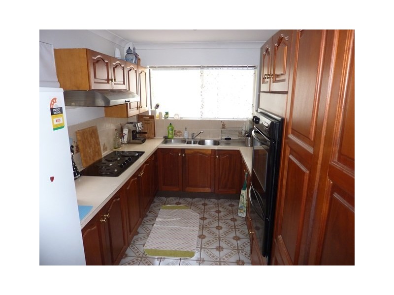 Unit 2, 27 Rolle Street, Holland Park West QLD 4121