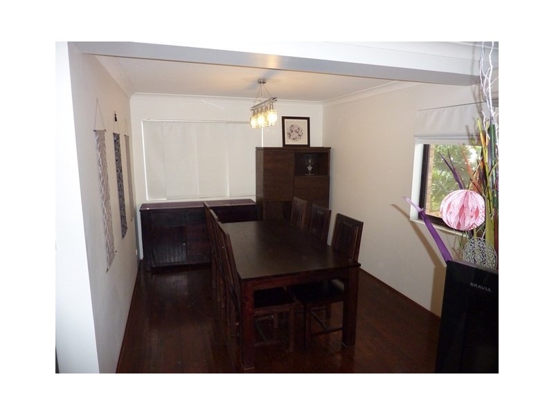 Unit 2, 27 Rolle Street, Holland Park West QLD 4121