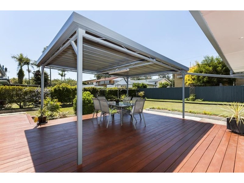 11 Brierty Street, Wynnum West QLD 4178