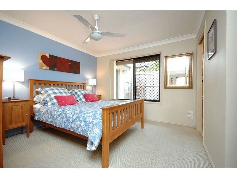 7 Manor Crescent, Wakerley QLD 4154