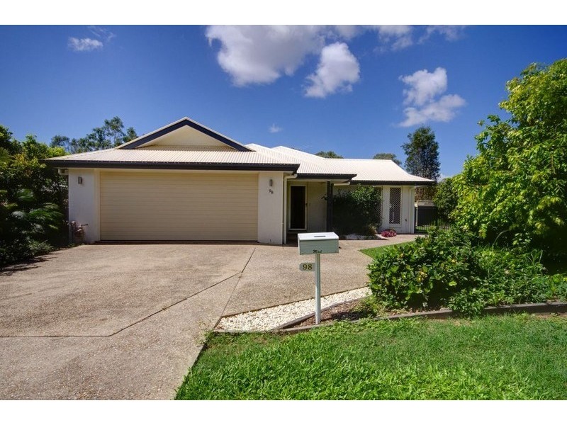 98 Brokenwood Circuit, Gumdale QLD 4154