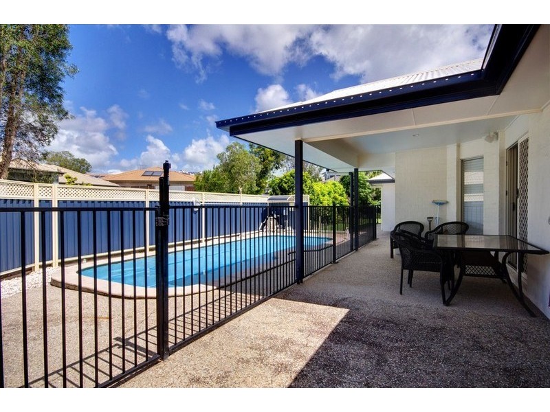 98 Brokenwood Circuit, Gumdale QLD 4154