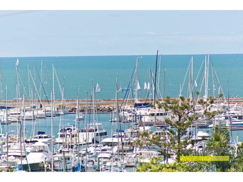 11 Kooralgin Street, Manly QLD 4179