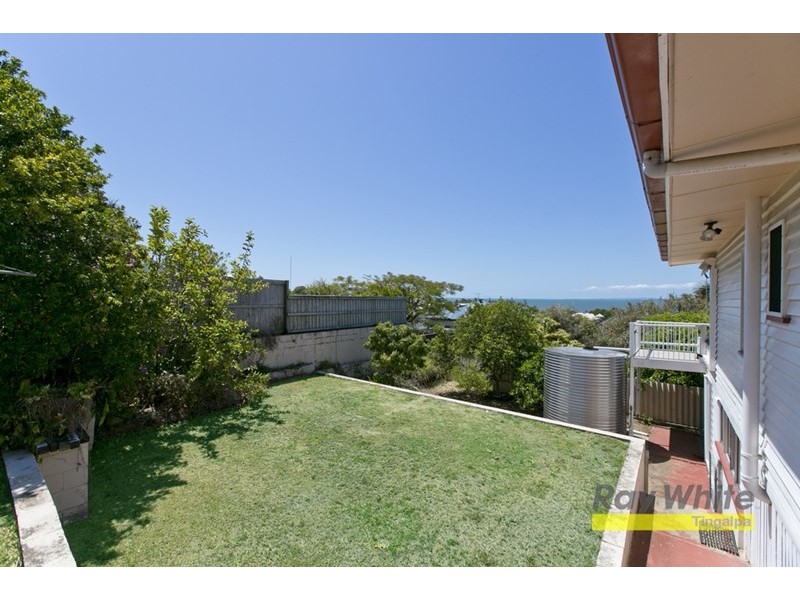 11 Kooralgin Street, Manly QLD 4179