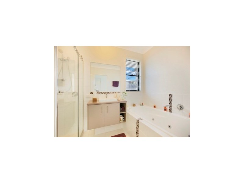 91 School Road, Wynnum West QLD 4178